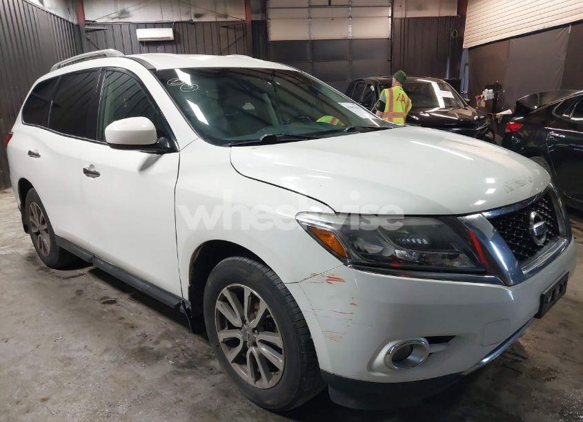 Photo 6 of 2015 Nissan Pathfinder SV (VIN 5N1AR2MM9FC663072)