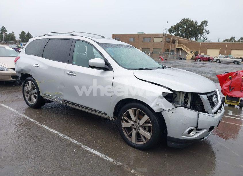 2015 Nissan Pathfinder (VIN 5N1AR2MM9FC719348) main photo