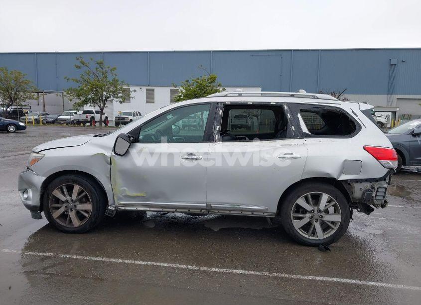 Photo 14 of 2015 Nissan Pathfinder (VIN 5N1AR2MM9FC719348)