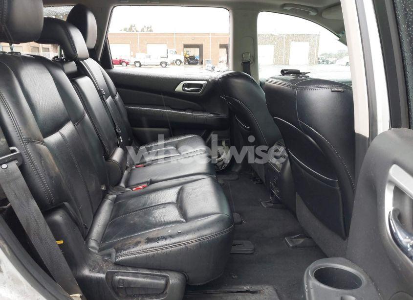 Photo 8 of 2015 Nissan Pathfinder (VIN 5N1AR2MM9FC719348)