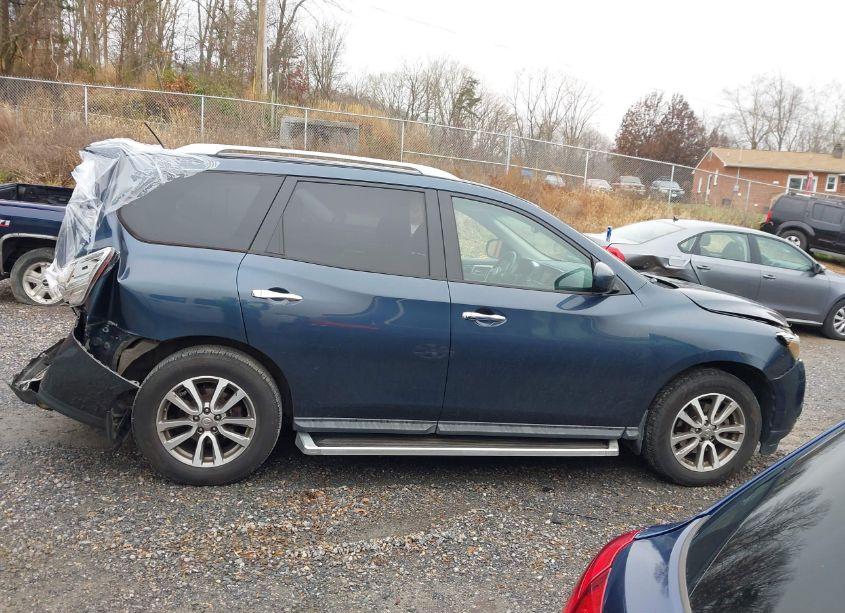 Photo 14 of 2016 Nissan Pathfinder SV (VIN 5N1AR2MM9GC604282)