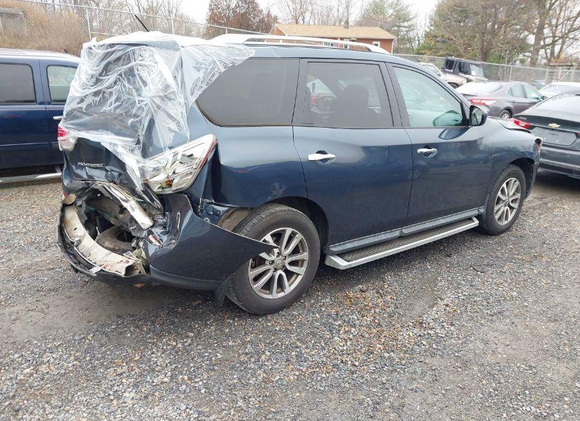 Photo 4 of 2016 Nissan Pathfinder SV (VIN 5N1AR2MM9GC604282)