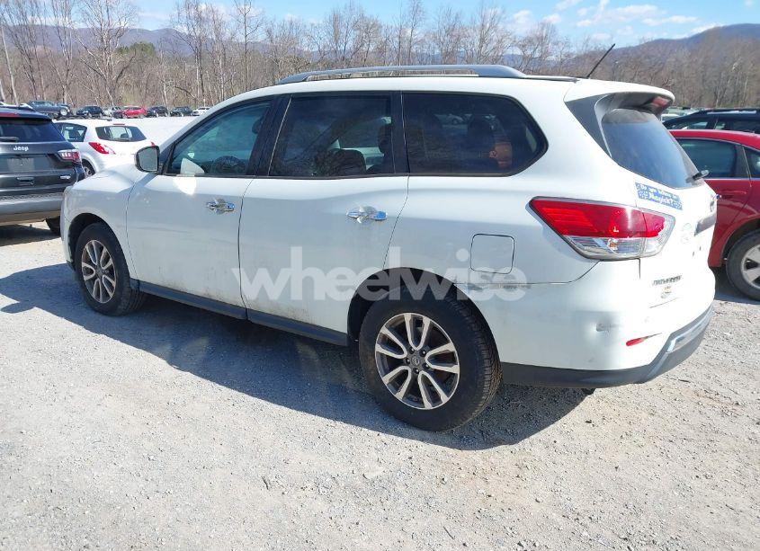 Photo 3 of 2016 Nissan Pathfinder PLATINUM/S/SL/SV (VIN 5N1AR2MM9GC619719)