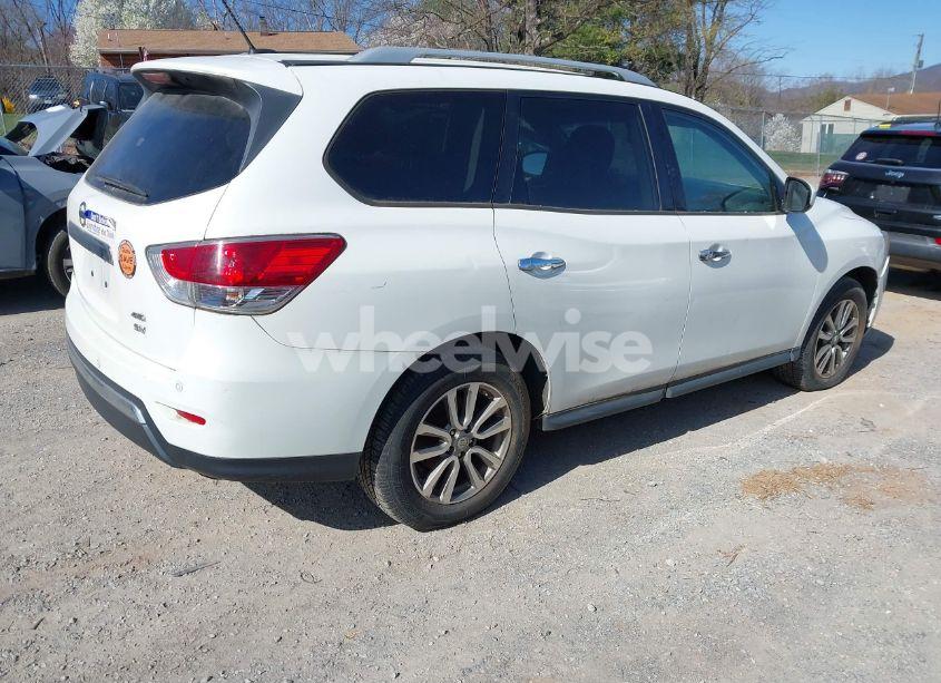 Photo 4 of 2016 Nissan Pathfinder PLATINUM/S/SL/SV (VIN 5N1AR2MM9GC619719)