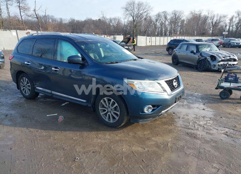 2016 Nissan Pathfinder SL (VIN 5N1AR2MM9GC623172) main photo