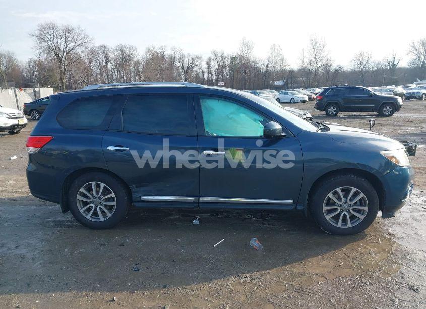 Photo 13 of 2016 Nissan Pathfinder SL (VIN 5N1AR2MM9GC623172)