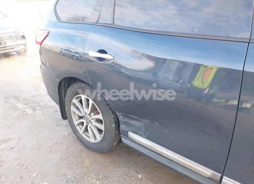 Photo 6 of 2016 Nissan Pathfinder SL (VIN 5N1AR2MM9GC623172)