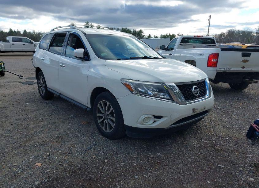 2016 Nissan Pathfinder PLATINUM/S/SL/SV (VIN 5N1AR2MM9GC648895) main photo