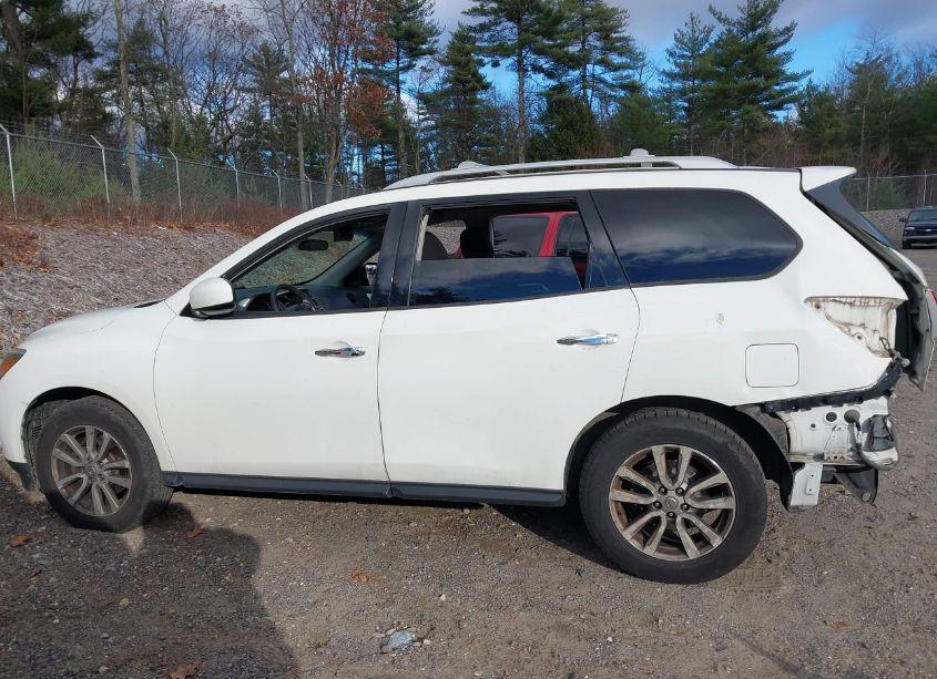 Photo 15 of 2016 Nissan Pathfinder PLATINUM/S/SL/SV (VIN 5N1AR2MM9GC648895)