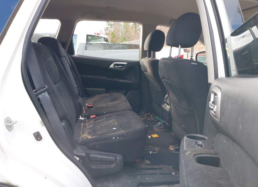 Photo 8 of 2016 Nissan Pathfinder PLATINUM/S/SL/SV (VIN 5N1AR2MM9GC648895)