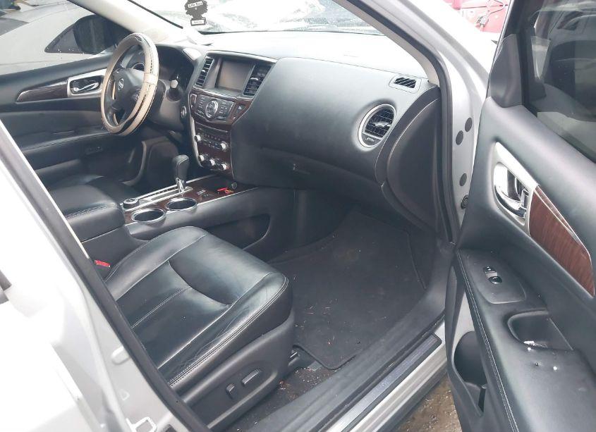 Photo 5 of 2013 Nissan Pathfinder PLATINUM/S/SL/SV (VIN 5N1AR2MMXDC614444)