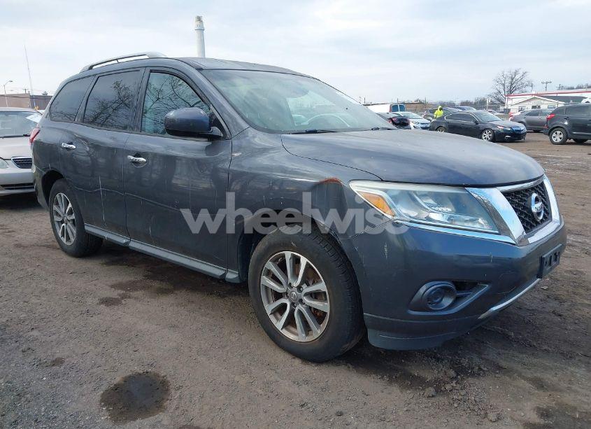 2013 Nissan Pathfinder SV (VIN 5N1AR2MMXDC632300) main photo