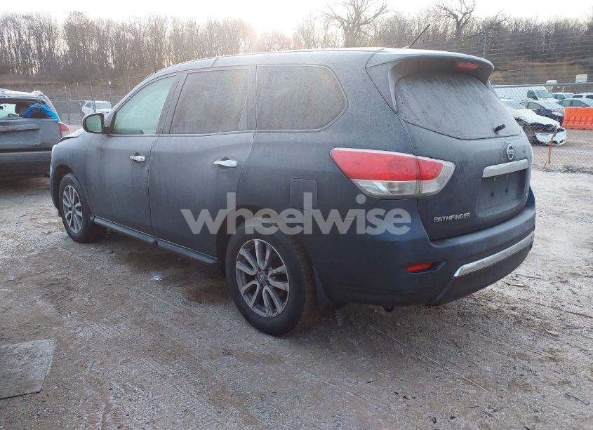 Photo 3 of 2014 Nissan Pathfinder S (VIN 5N1AR2MMXEC611027)