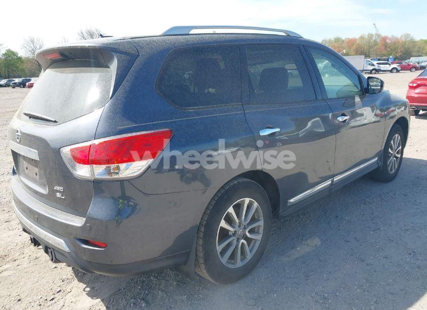 Photo 4 of 2014 Nissan Pathfinder SL (VIN 5N1AR2MMXEC620956)