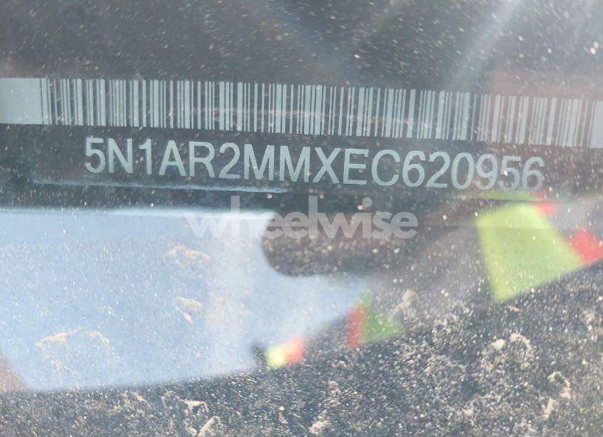 Photo 9 of 2014 Nissan Pathfinder SL (VIN 5N1AR2MMXEC620956)