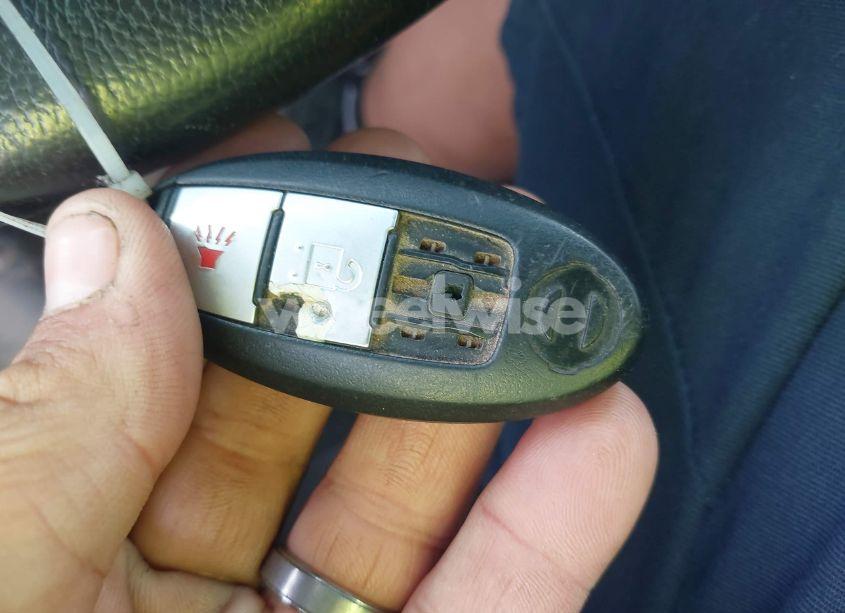 Photo 11 of 2014 Nissan Pathfinder SV (VIN 5N1AR2MMXEC623730)