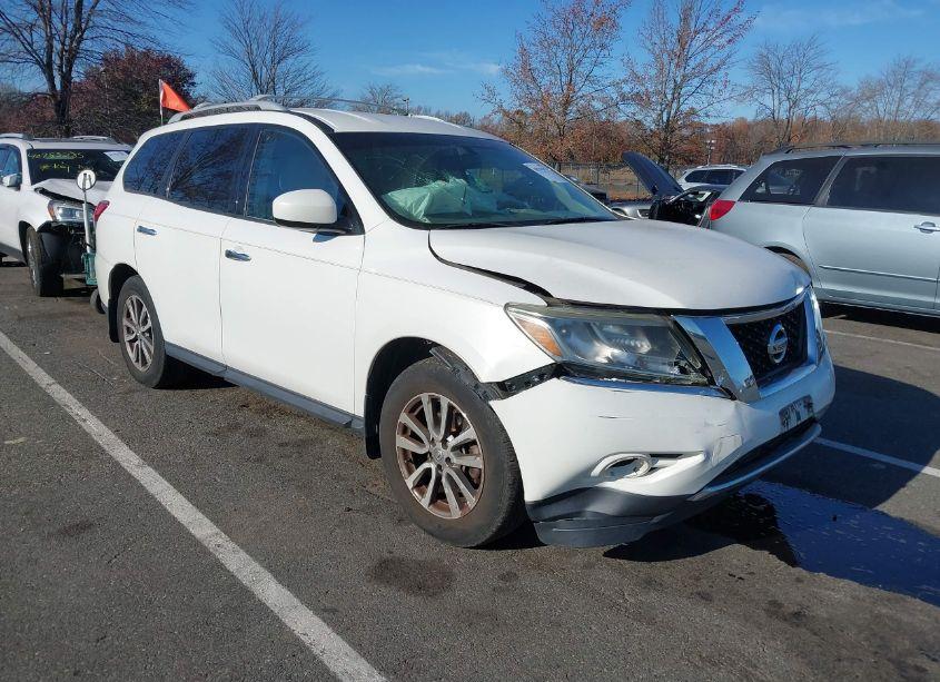 Photo 18 of 2014 Nissan Pathfinder SV (VIN 5N1AR2MMXEC623940)