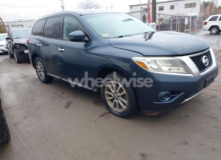 2014 Nissan Pathfinder S (VIN 5N1AR2MMXEC636168) main photo
