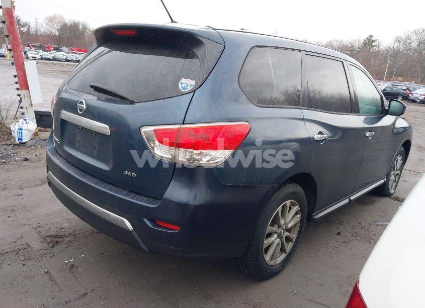 Photo 4 of 2014 Nissan Pathfinder S (VIN 5N1AR2MMXEC636168)
