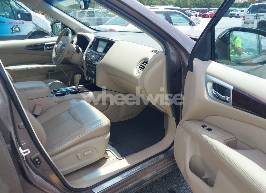 Photo 5 of 2014 Nissan Pathfinder SL (VIN 5N1AR2MMXEC639636)