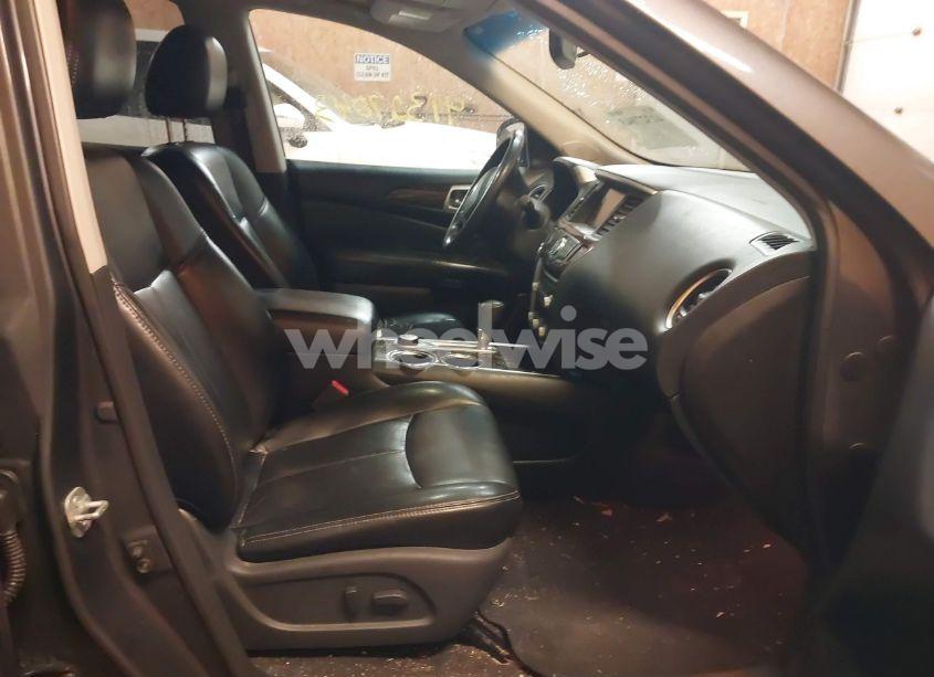 Photo 5 of 2014 Nissan Pathfinder SL (VIN 5N1AR2MMXEC709037)