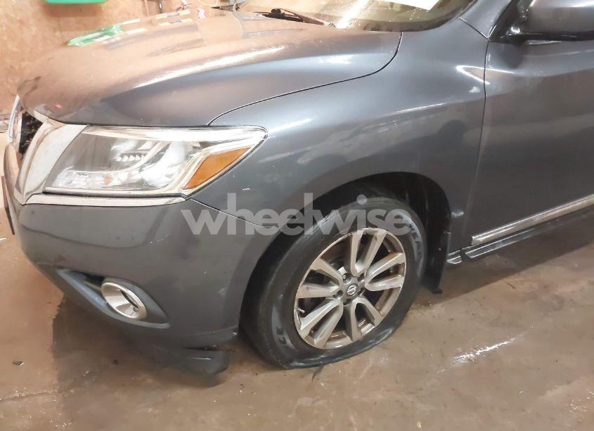 Photo 6 of 2014 Nissan Pathfinder SL (VIN 5N1AR2MMXEC709037)