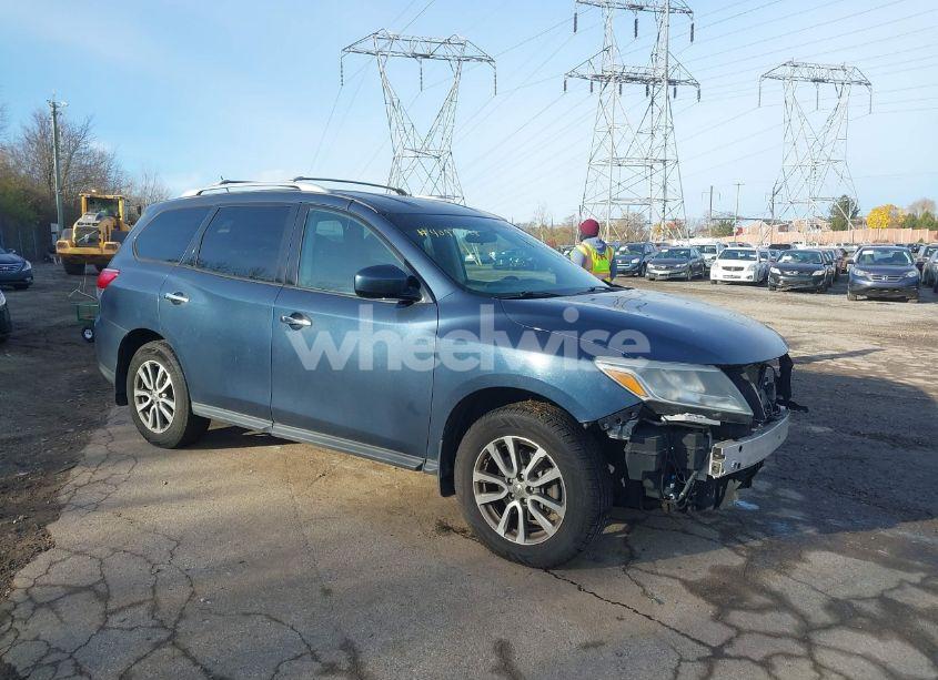 2014 Nissan Pathfinder SV (VIN 5N1AR2MMXEC709670) main photo