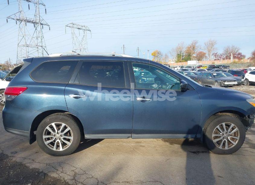 Photo 13 of 2014 Nissan Pathfinder SV (VIN 5N1AR2MMXEC709670)