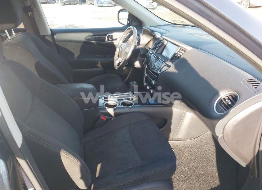 Photo 5 of 2014 Nissan Pathfinder SV (VIN 5N1AR2MMXEC709670)