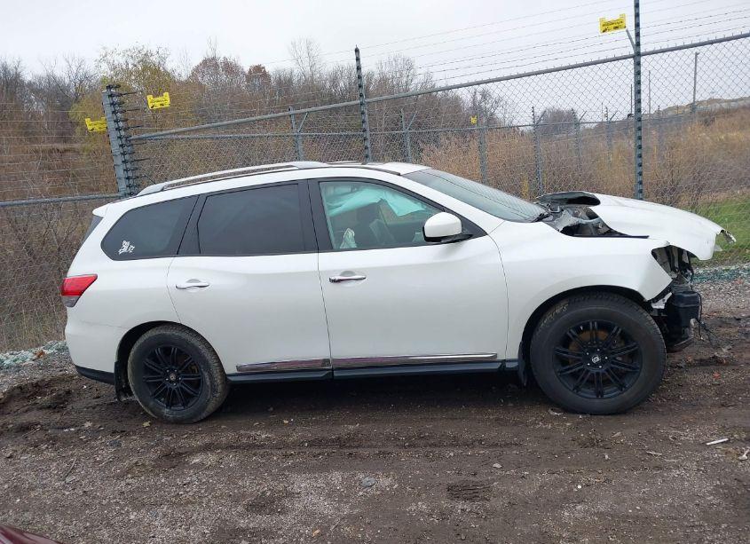 Photo 14 of 2015 Nissan Pathfinder SL (VIN 5N1AR2MMXFC608873)