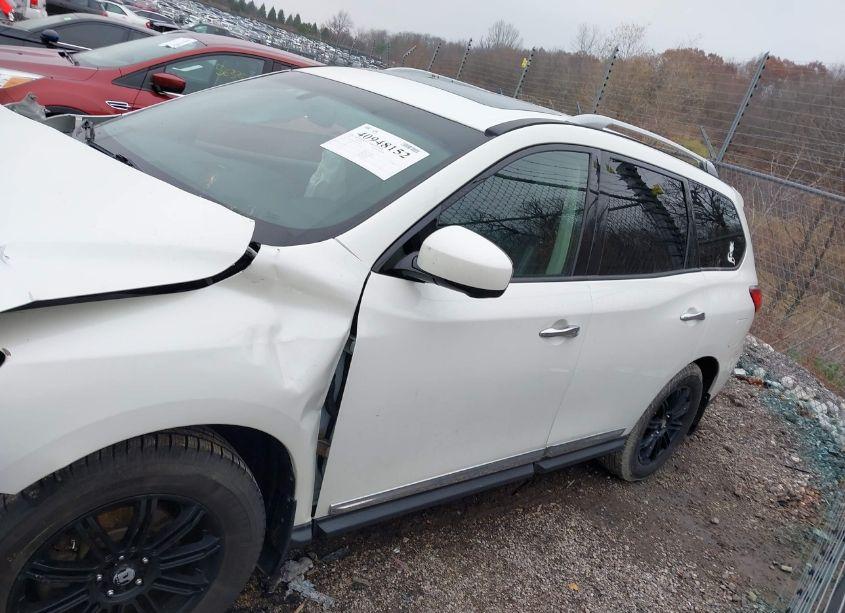 Photo 15 of 2015 Nissan Pathfinder SL (VIN 5N1AR2MMXFC608873)