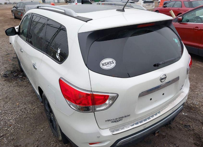 Photo 3 of 2015 Nissan Pathfinder SL (VIN 5N1AR2MMXFC608873)