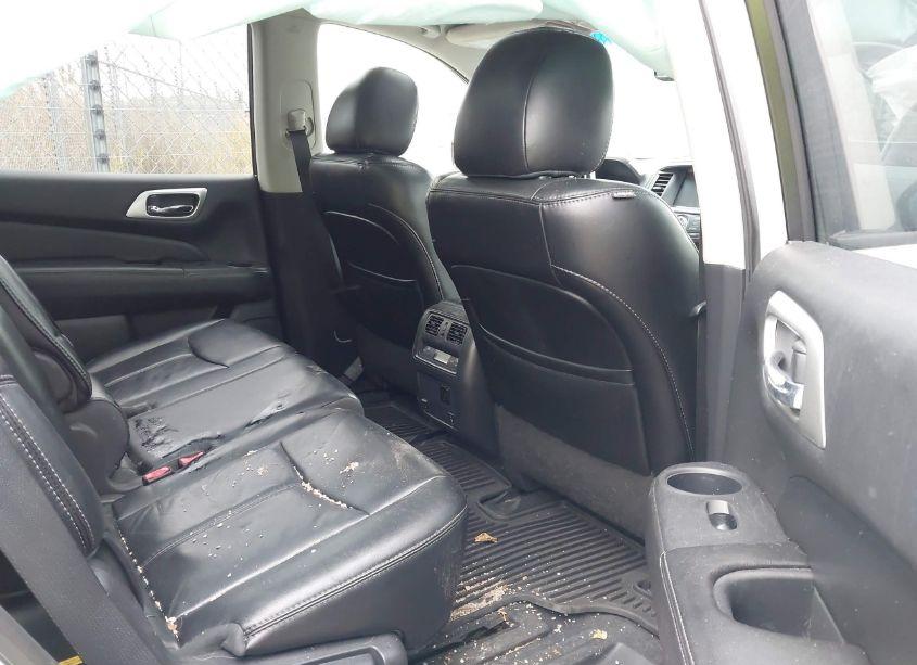 Photo 8 of 2015 Nissan Pathfinder SL (VIN 5N1AR2MMXFC608873)