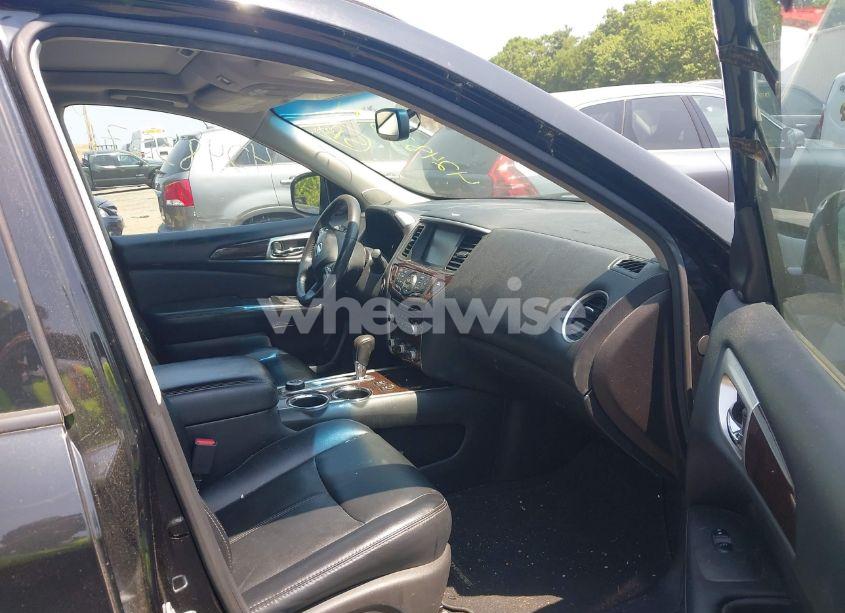 Photo 5 of 2016 Nissan Pathfinder SL (VIN 5N1AR2MMXGC608468)