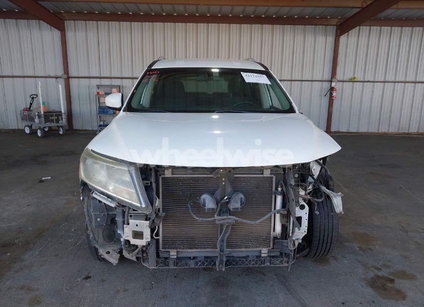 Photo 13 of 2016 Nissan Pathfinder PLATINUM/S/SL/SV (VIN 5N1AR2MMXGC641602)