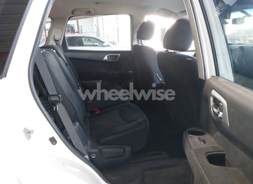 Photo 8 of 2016 Nissan Pathfinder PLATINUM/S/SL/SV (VIN 5N1AR2MMXGC641602)