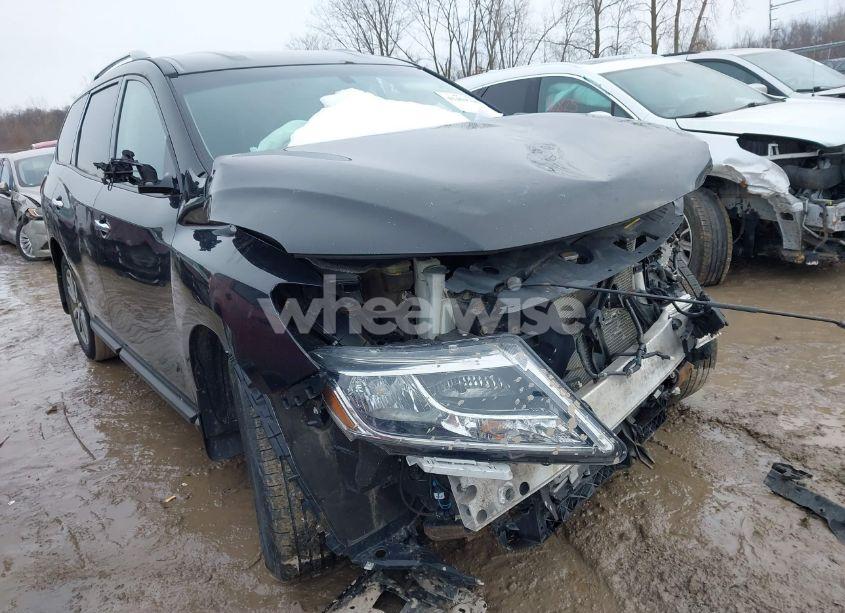 2016 Nissan Pathfinder S (VIN 5N1AR2MMXGC644886) main photo