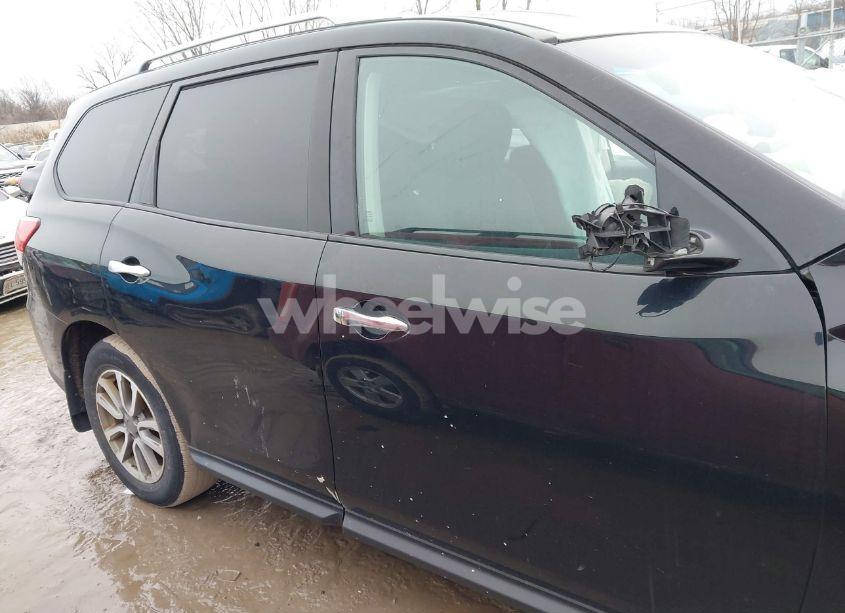 Photo 13 of 2016 Nissan Pathfinder S (VIN 5N1AR2MMXGC644886)