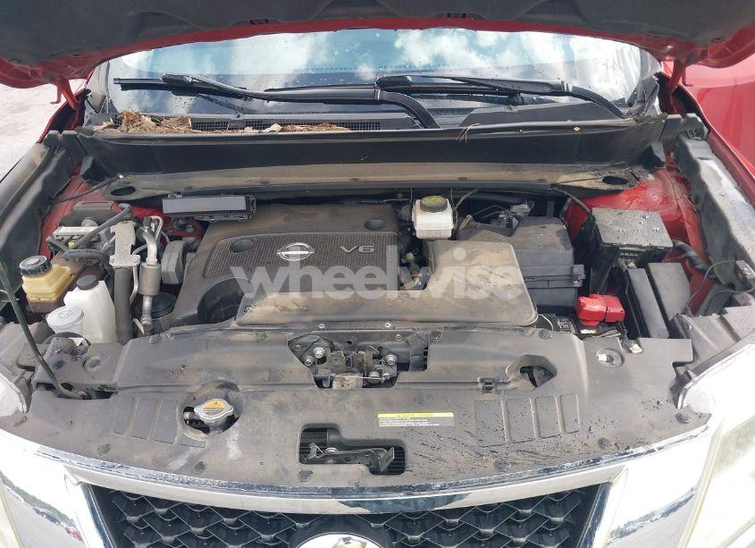 Photo 10 of 2016 Nissan Pathfinder SV (VIN 5N1AR2MMXGC658433)