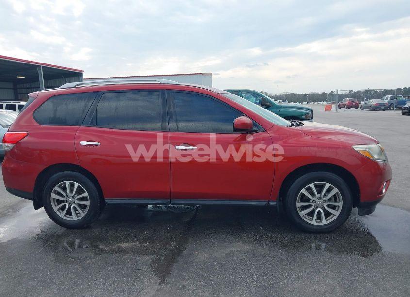 Photo 13 of 2016 Nissan Pathfinder SV (VIN 5N1AR2MMXGC658433)