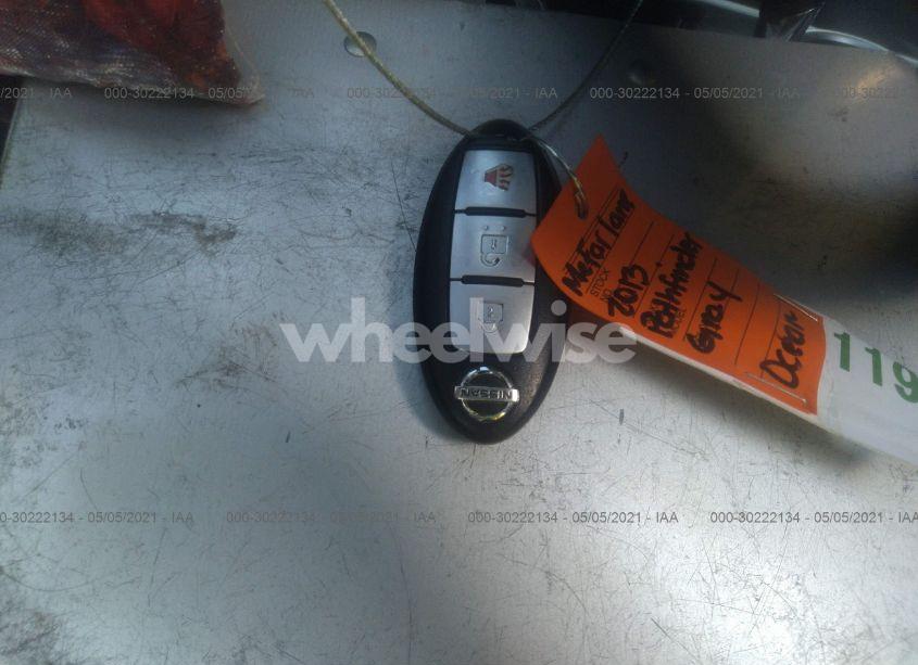 Photo 11 of 2013 Nissan Pathfinder SV (VIN 5N1AR2MN0DC622514)