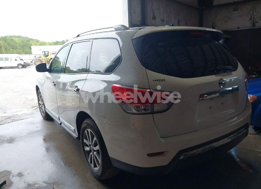 Photo 3 of 2013 Nissan Pathfinder SL (VIN 5N1AR2MN0DC644822)