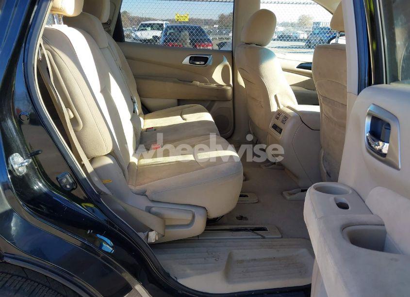 Photo 8 of 2013 Nissan Pathfinder SV (VIN 5N1AR2MN0DC652872)