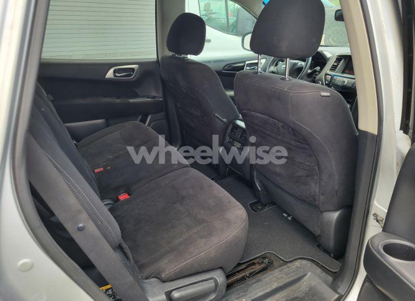 Photo 8 of 2013 Nissan Pathfinder S (VIN 5N1AR2MN0DV676217)