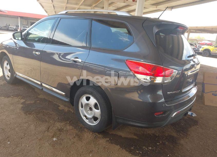 Photo 3 of 2014 Nissan Pathfinder SL (VIN 5N1AR2MN0EC601471)