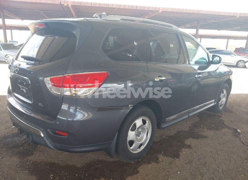 Photo 4 of 2014 Nissan Pathfinder SL (VIN 5N1AR2MN0EC601471)