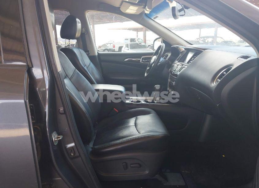 Photo 5 of 2014 Nissan Pathfinder SL (VIN 5N1AR2MN0EC601471)