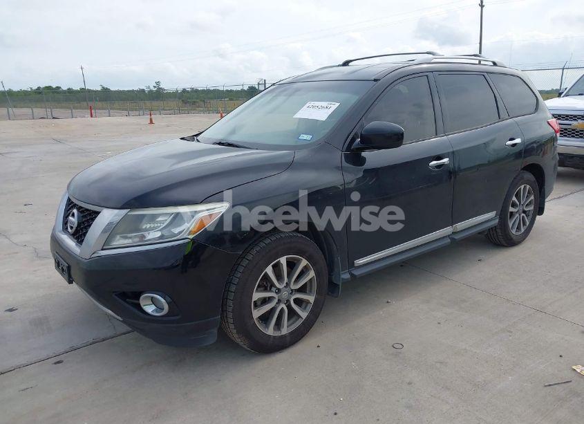 Photo 2 of 2014 Nissan Pathfinder SL (VIN 5N1AR2MN0EC620439)
