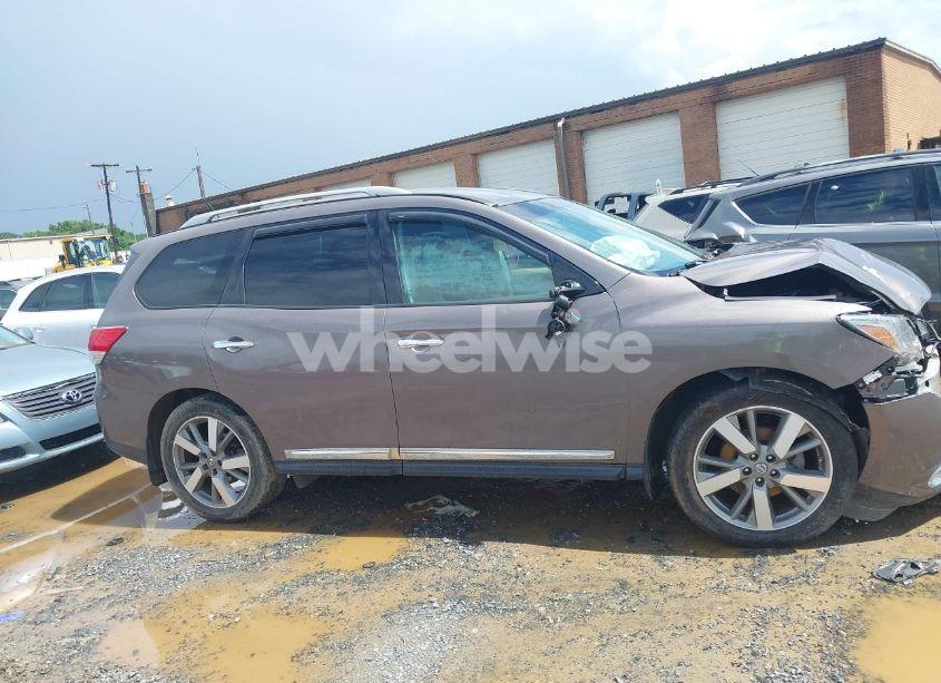 Photo 13 of 2014 Nissan Pathfinder PLATINUM (VIN 5N1AR2MN0EC639332)
