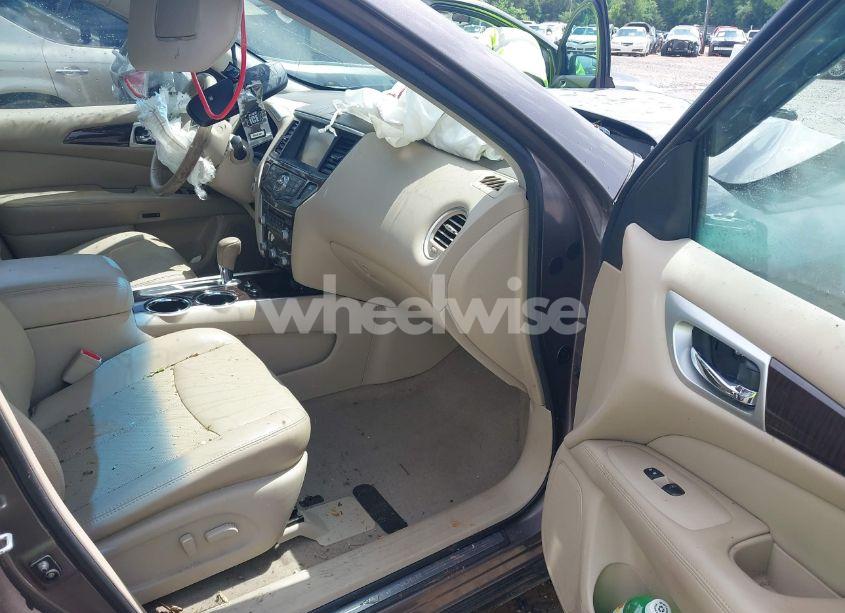 Photo 5 of 2014 Nissan Pathfinder PLATINUM (VIN 5N1AR2MN0EC639332)